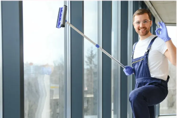 Commercial window cleaning service for businesses and storefronts in Bremerton